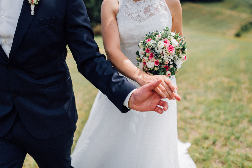 Hochzeitfotograf in Freiburg Tomo Takemura, Weingut Köbelin