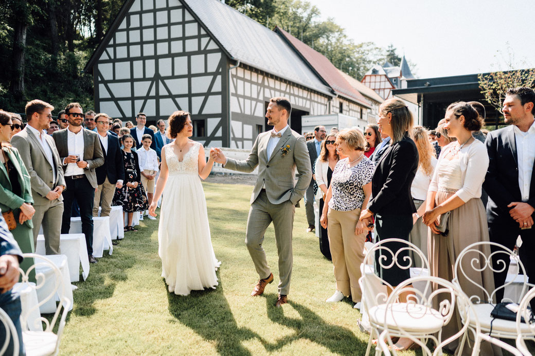 Hochzeitfotograf Marburg, Tomo Takemura, Hofgut Schmitte