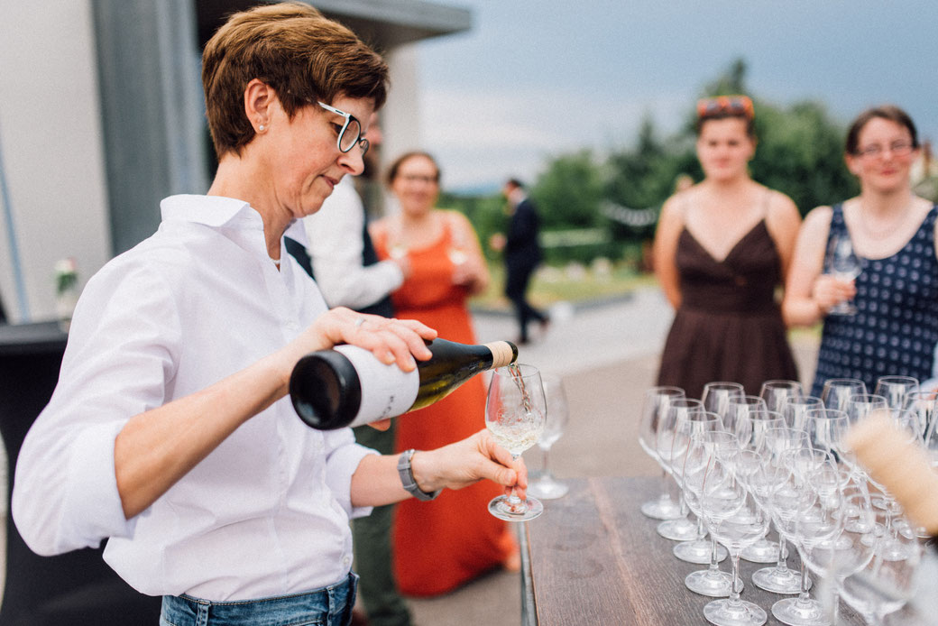 Hochzeitfotograf in Freiburg Tomo Takemura, Weingut Köbelin
