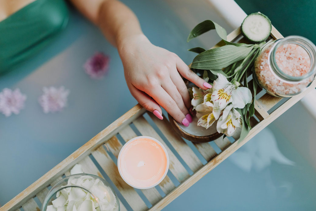 Guide de Préparation pour la Mariée : Épilation, Manucure, Repos et Spa - Crédit photo : RDNE Stock project