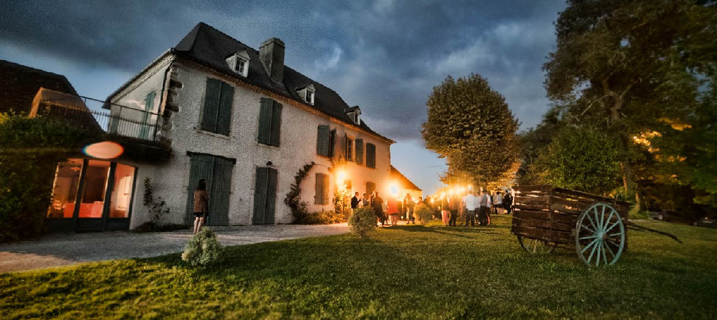 Relais de Porthos vu sur les jardins et apéritif