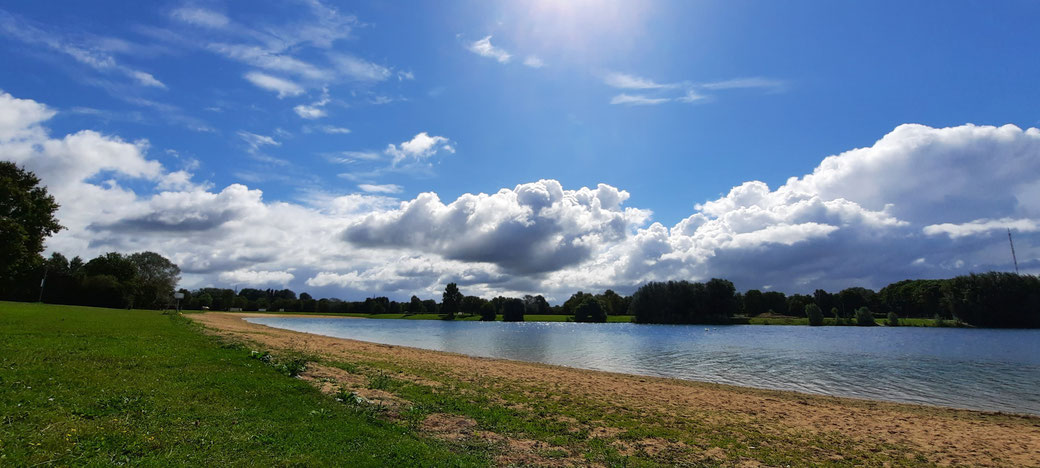 Das Strandbad am Auesee habe ich bei den dicken Wolken ganz für mich alleine