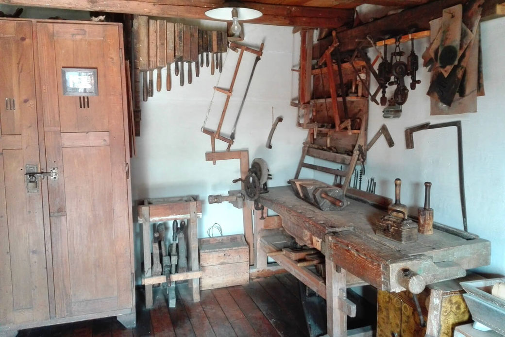 Spannender Einblick in eine Tischlerei-Werkstatt im Dorfmuseum Mönchhof.