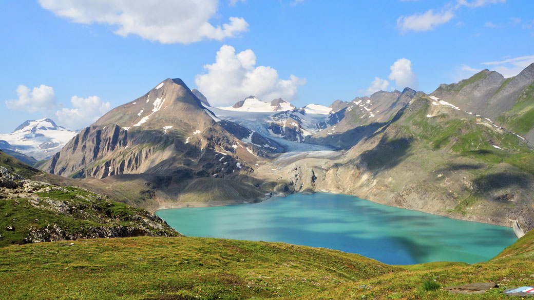 ...die prächtige Bergwelt mit dem Griessee