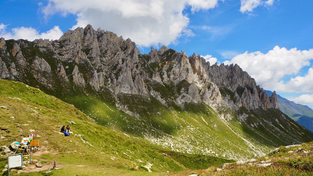 Die Türmchen des Pizzo Columbe aus Dolomitgestein