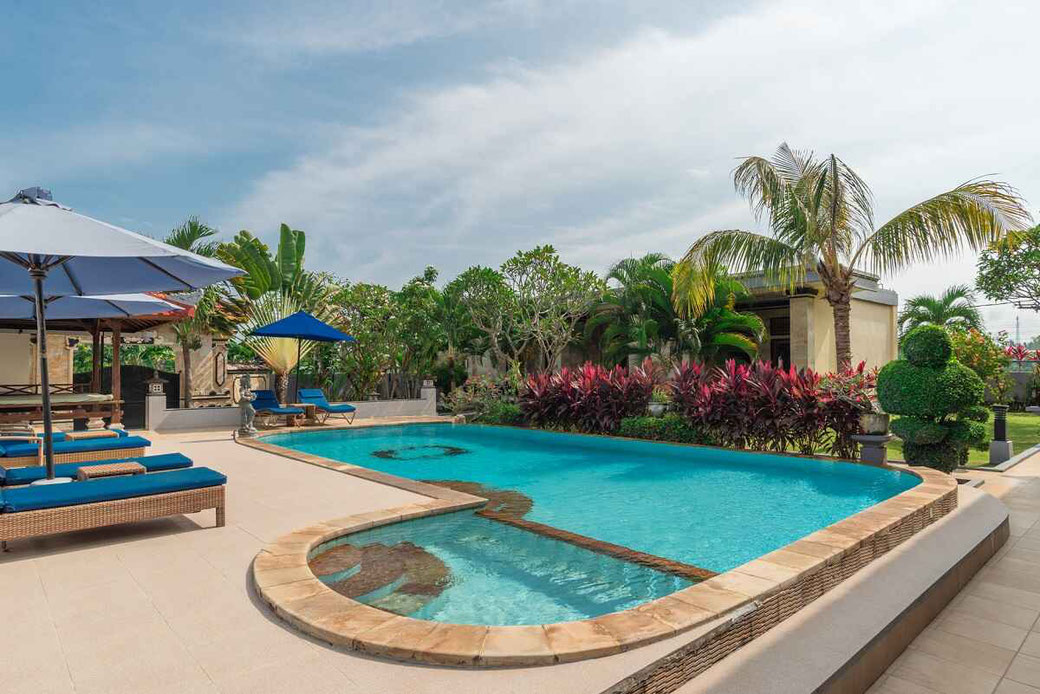 Lovina villa for sale