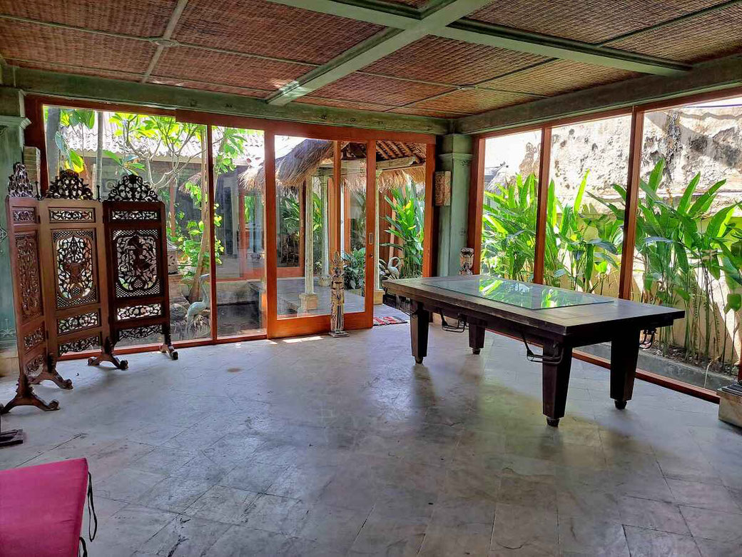Tiying Tutul villa for sale
