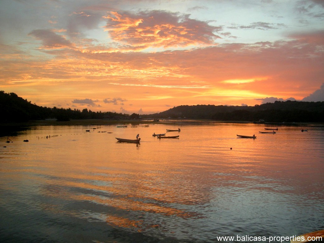 Ceningan Island wooden villa for sale with spectacular ocean views