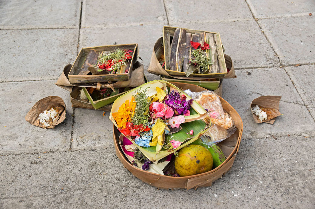 Canang Sari as part of the daily offerings and rituals in Bali