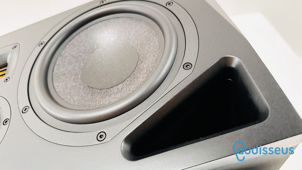 Test: Adam Audio A8H - Drei-Wege-Aktivmonitor - Bild: Fritz I. Schwertfeger - www.audisseus.de