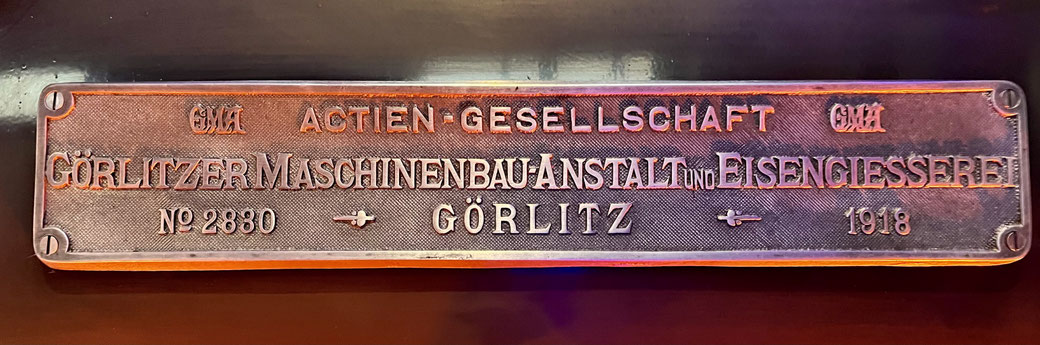 Typenschild an der Frankenberger Dampfmaschine von 1918