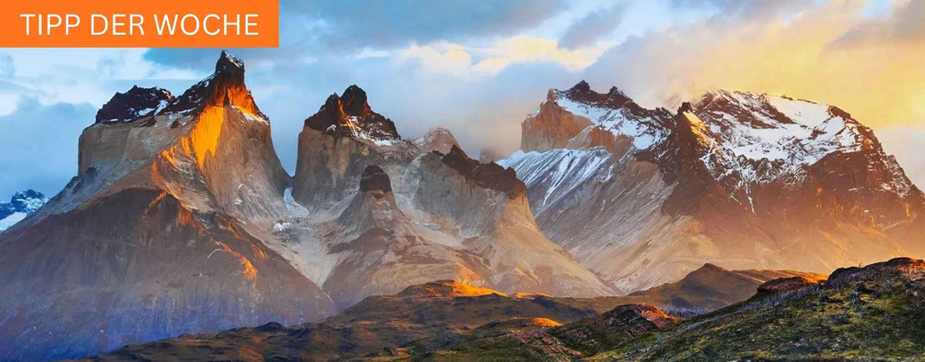Das Gebirge Cuernos del Paine im Nationalpark Torres del Paine in Chile