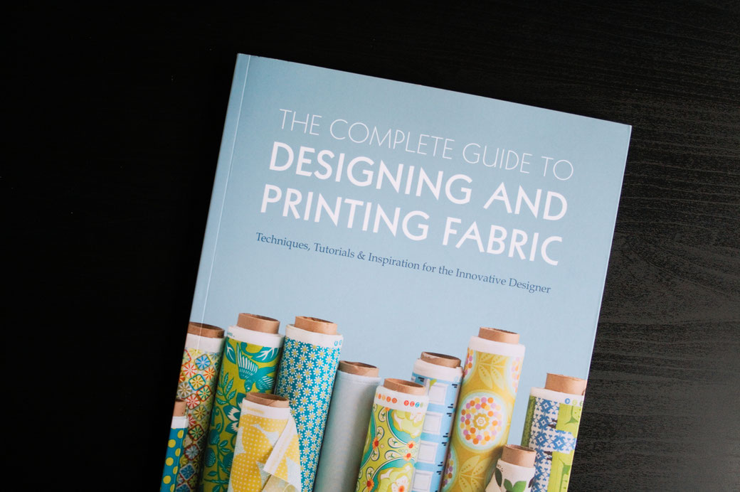 Von Mondphasen, Aquarellfarben und Stoffmustern - Buch Designing and Printing Fabric - Zebraspider DIY Anti-Fashion Blog