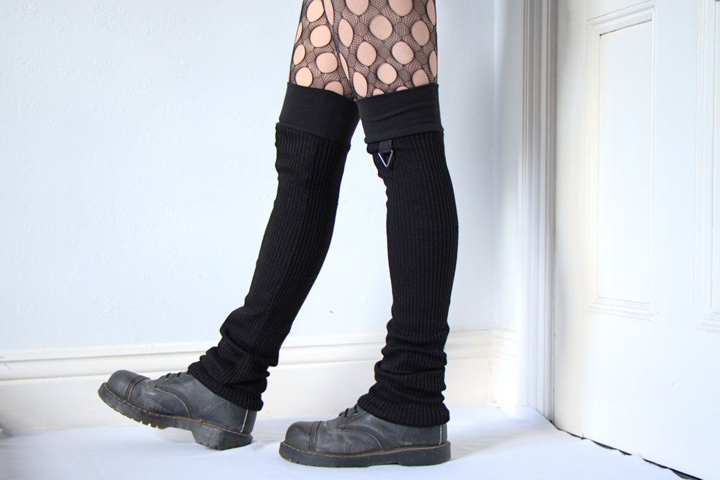 Keep your arms and legs warm this winter! - all-black heavy knit legwarmers - Zebraspider Eco Anti-Fashion