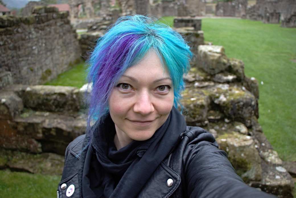 Autumn and Ruins photo post - me at Rievaulx Abbey - Zebraspider Eco Anti-Fashion