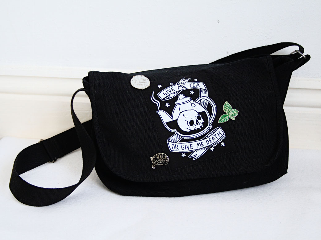 5 Unusual things that look better with patches - give me tea shoulder bag - Zebraspider Eco Anti-Fashion Blog