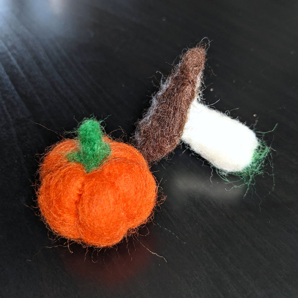 Cute needle felted autumn / Halloween decorations: orange pumpkin and mushroom in white and brown