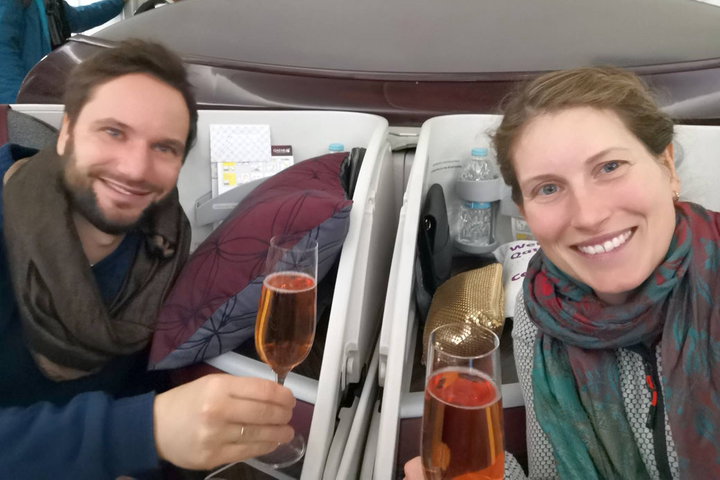 Im Flugzeug nach Indien.