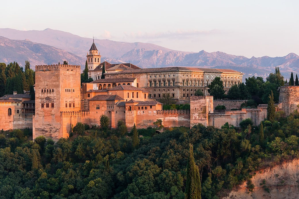 Connessioni Culturali: Alhambra