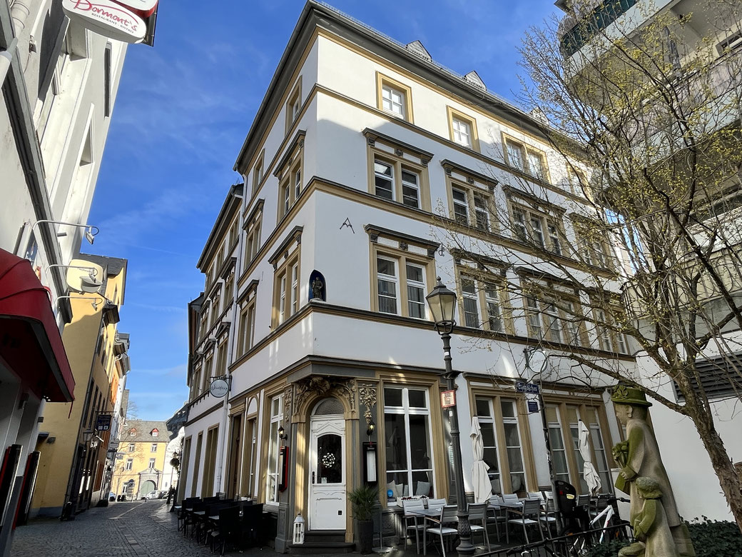 Gemüsegasse in der Koblenzer Altstadt - Im Café Stadtflair werden leckere Pan Cakes und Bagels serviert.