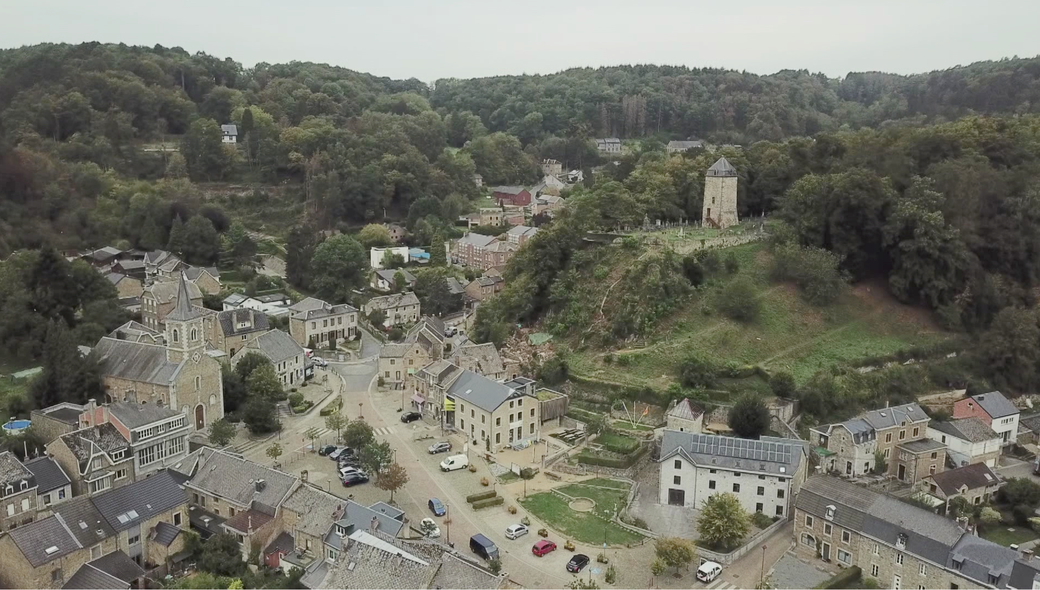 Photo de TV 4 améliorée.