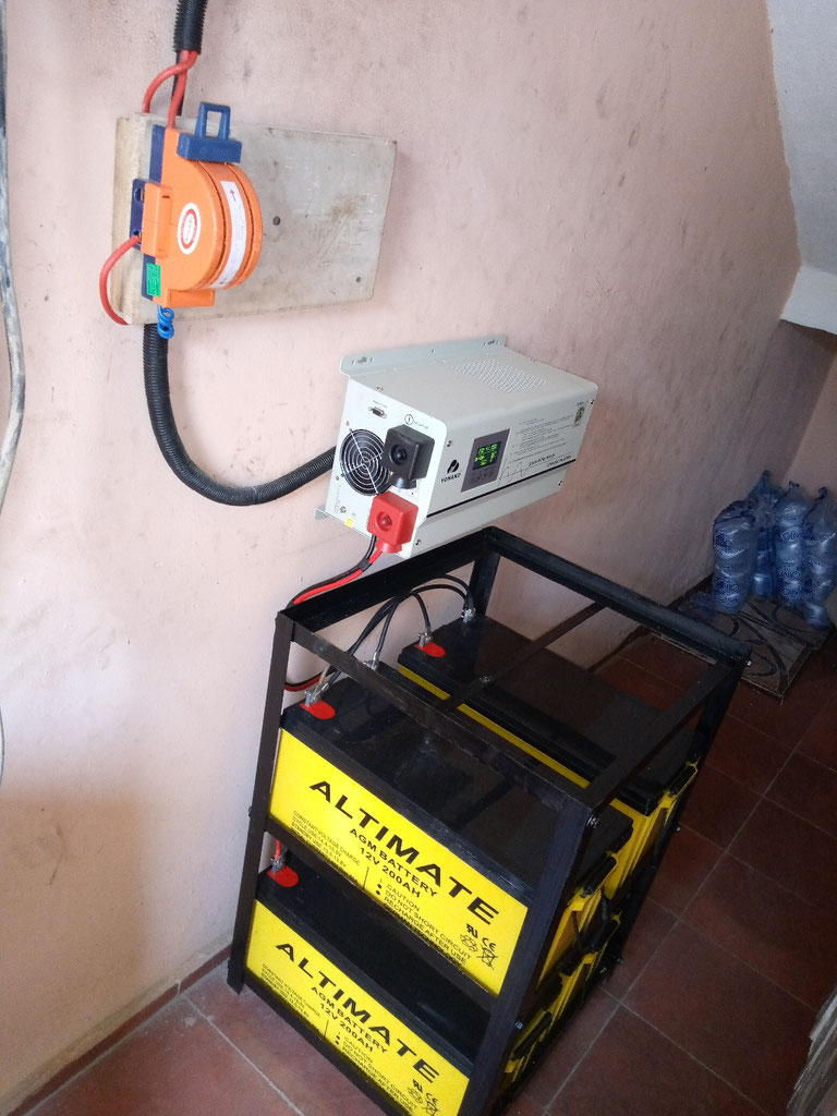 Powerful HiBrid 2kva solar Inverter 