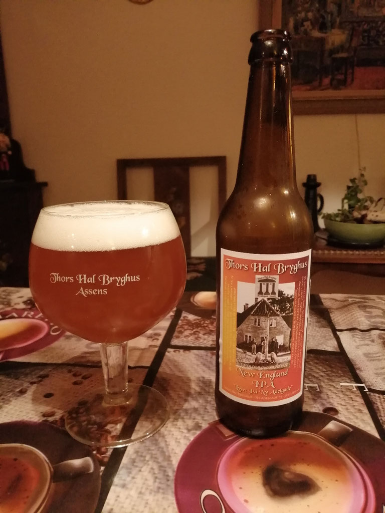 Øl nr. 14. New England IPA inspireret øl. Alk. 6,2% Vol. Brygget på 5 malte og hele 7 forskellige humler. Hvoraf de 4 er tørhumlet. Der er ikke nogen bitter humle i. Den er fuld af citrusfrugter og fugtige aromaer. Fyldig maltkrop med masser af smag. 