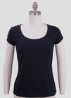 T-SHIRT SCHWARZ MIT RUNDHALSAUSSCHNITT REGULÄRE PASSFORM | BLACK CREW-NECK T-SHIRT REGULAR FIT