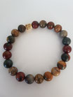 Elastische armband van gekleurde natuurstenen