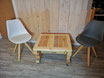 Handgemachter Couchtisch aus Palette / Nadelholz