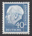 D-0260-y - Prof. Dr. Theodor Heuss - fluoriszier. Papier - 40