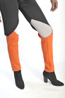 Pantalon ajouré noir et orange