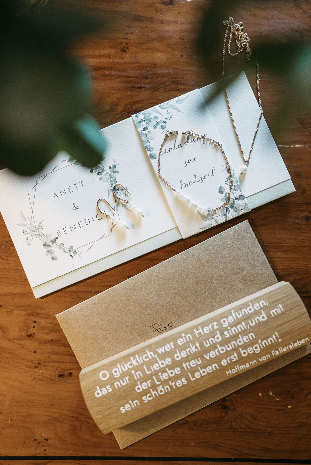 Detailaufnahme: Der handgeschriebene Liebesbrief für die Hochzeit im Harz.