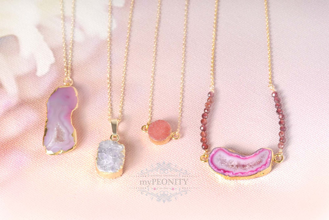 halsketten ketten anhänger edelstein