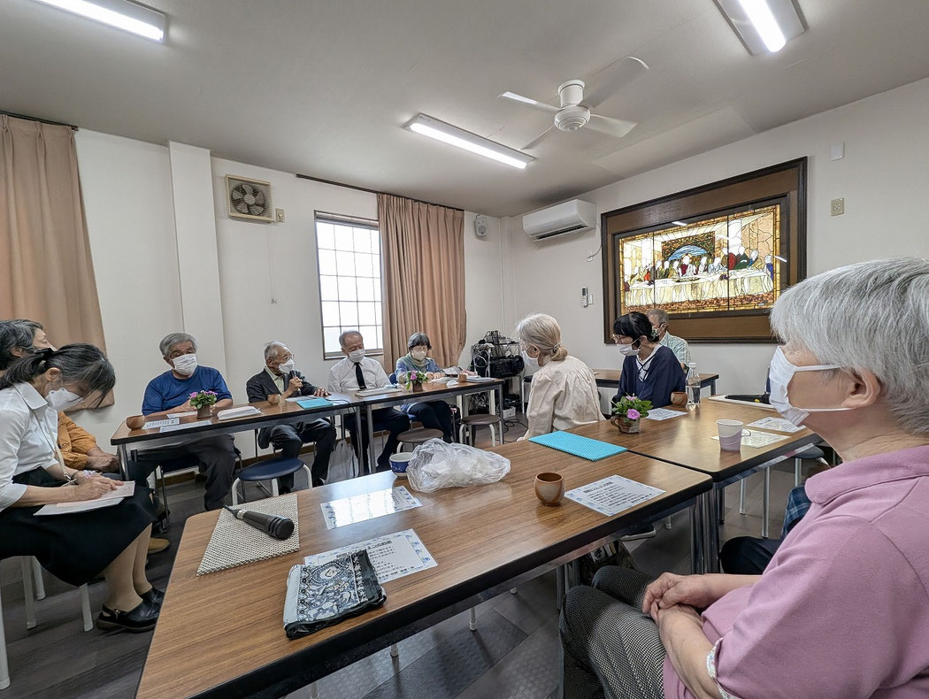 2025年10月5日 この日の午後に行った、傾聴カフェの様子です。穏やかで、あたたかな時となりました。感謝です。