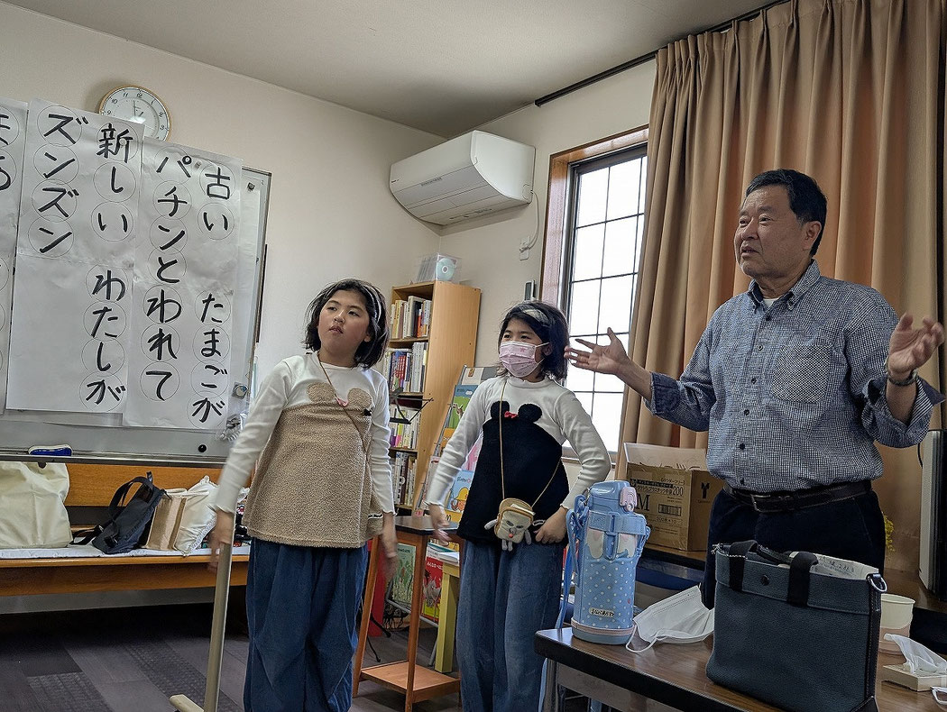 2026年4月5日のイースター・復活祭の午後の愛餐会 お楽しみの時間には歌を歌い、ゲームをして、こどもから大人まで大いに楽しみました。