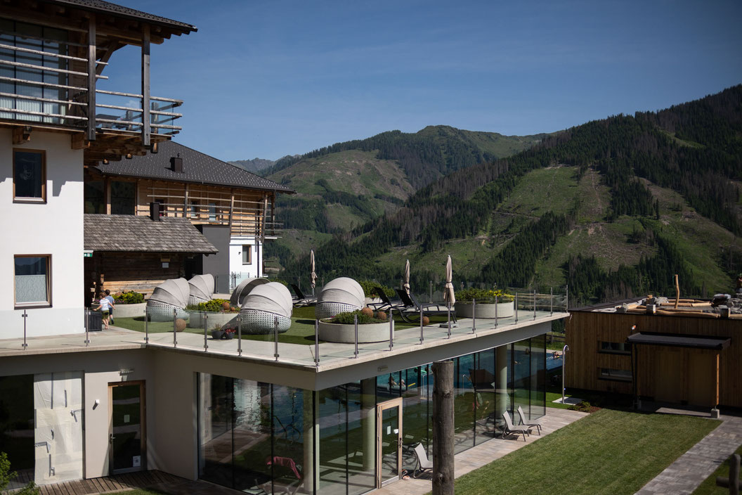 Almfamilyhotel Scherer, family hotel - Obertilliach in East Tyrol - holidays in Austria ... Member of Mountain Hideaways - the most beautiful hotels in the Alps ©Mela Hipp _fullwidth-story-splash