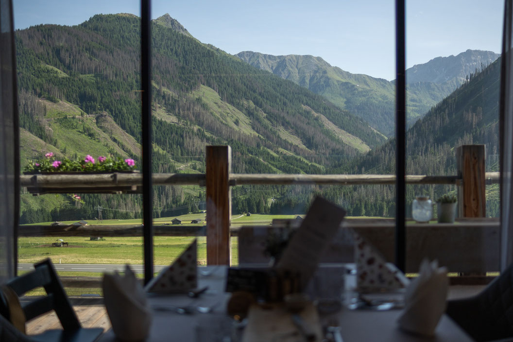 Almfamilyhotel Scherer, family hotel - Obertilliach in East Tyrol - holidays in Austria ... Member of Mountain Hideaways - the most beautiful hotels in the Alps ©Mela Hipp _fullwidth-story-splash