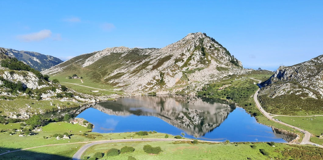 Le lac Enol qui ressemblait à un miroir