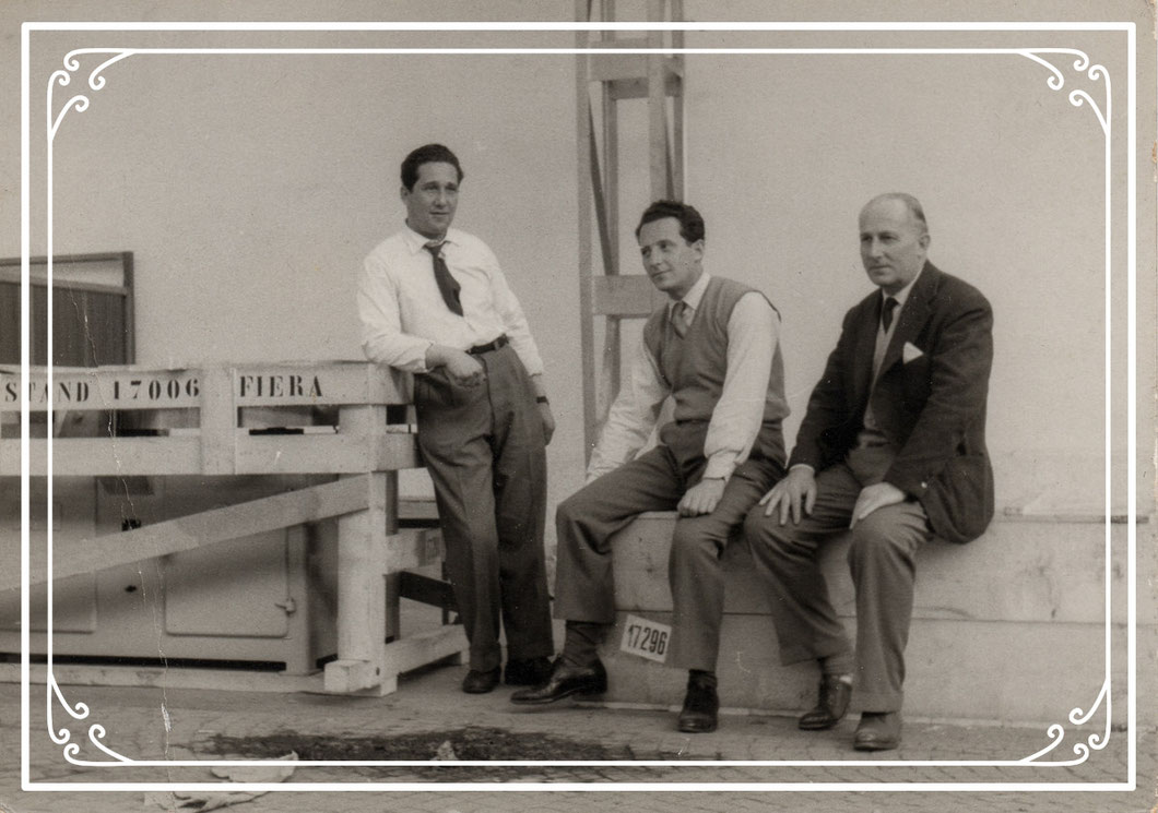 Historical photograph of the Giuseppe Desirò SRL management team, taken during one of the first editions of the International Fair in Milan. From the left: Eraldo Desirò, Giovanni Desirò, Giuseppe Desirò.