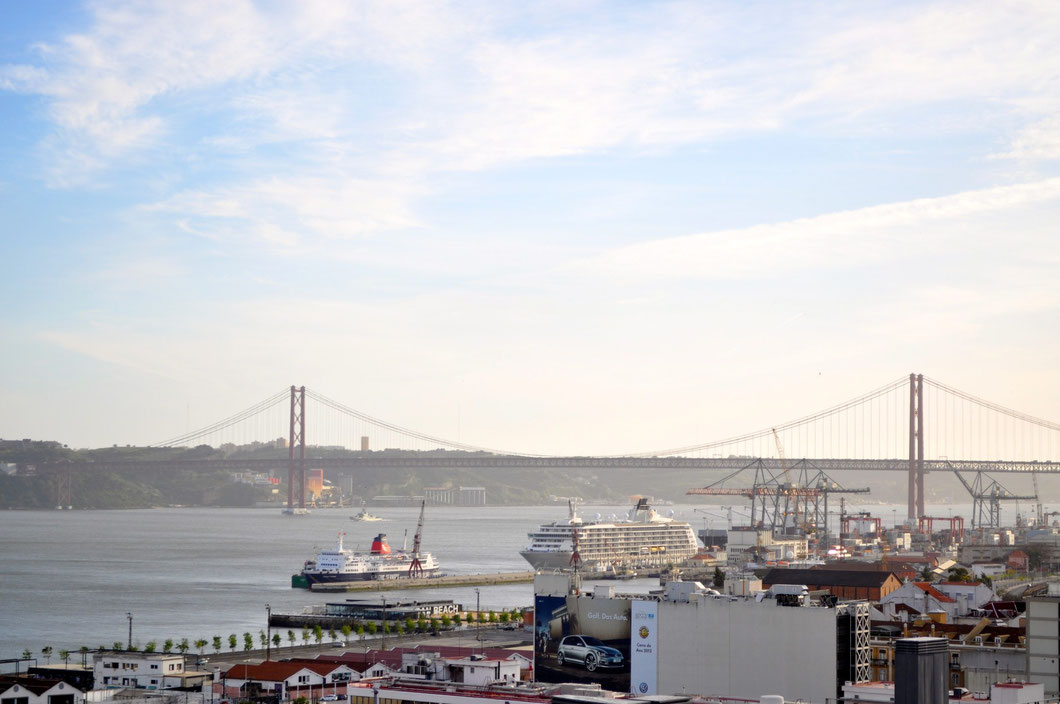 Blick auf Lissabons Hafen