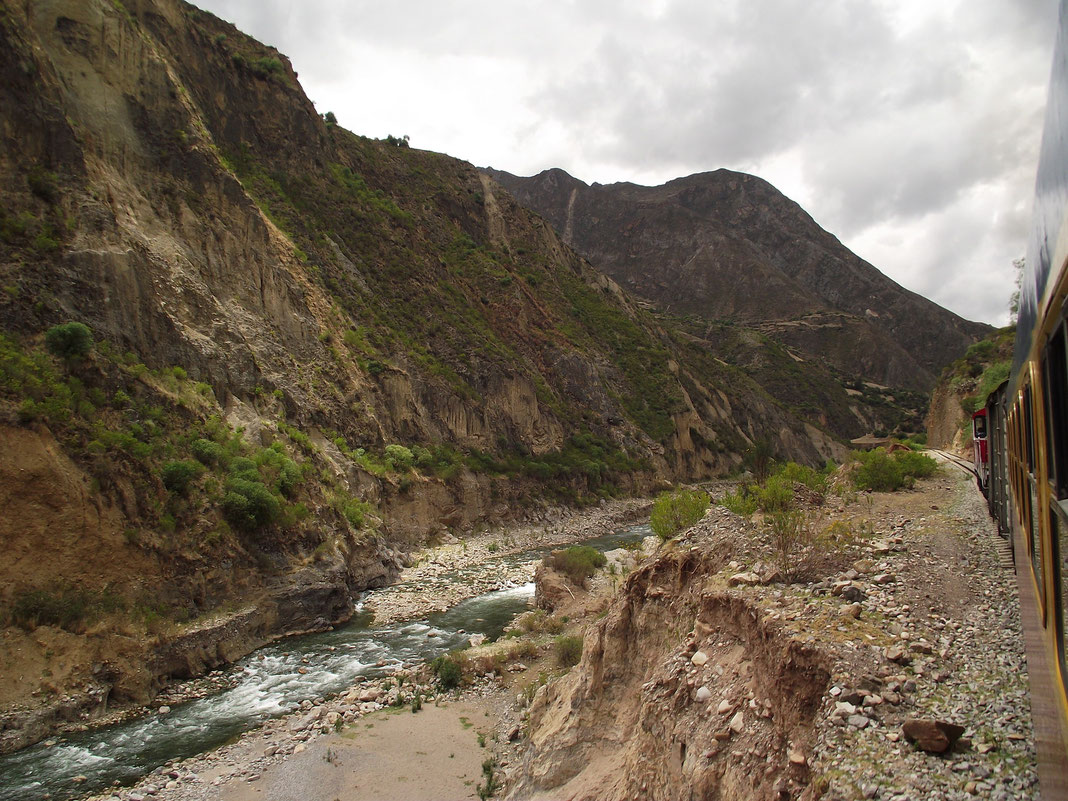 train Huancayo Huancavelica