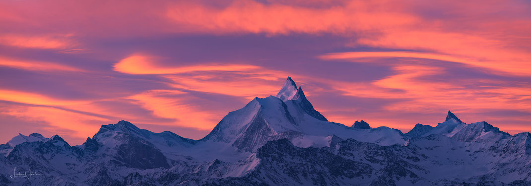 Das Weisshorn im Morgenlicht