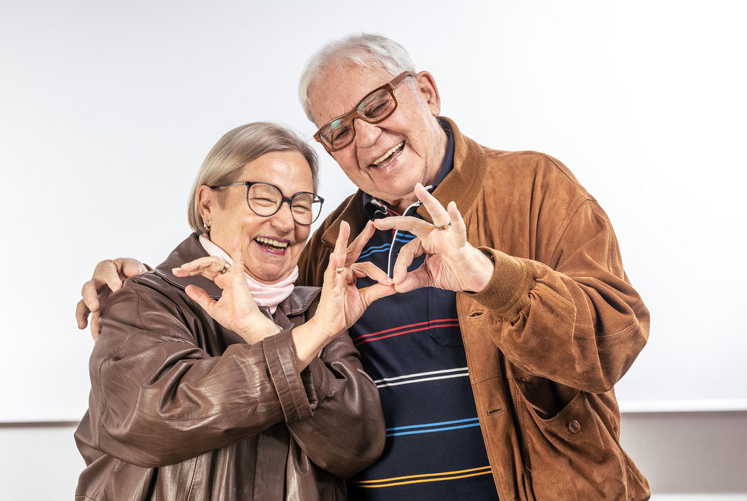 Ute und Gert Schneider dokumentieren ihre Liebe zu ihrem Herti-Einkaufszentrum (und zu sich selbst...)