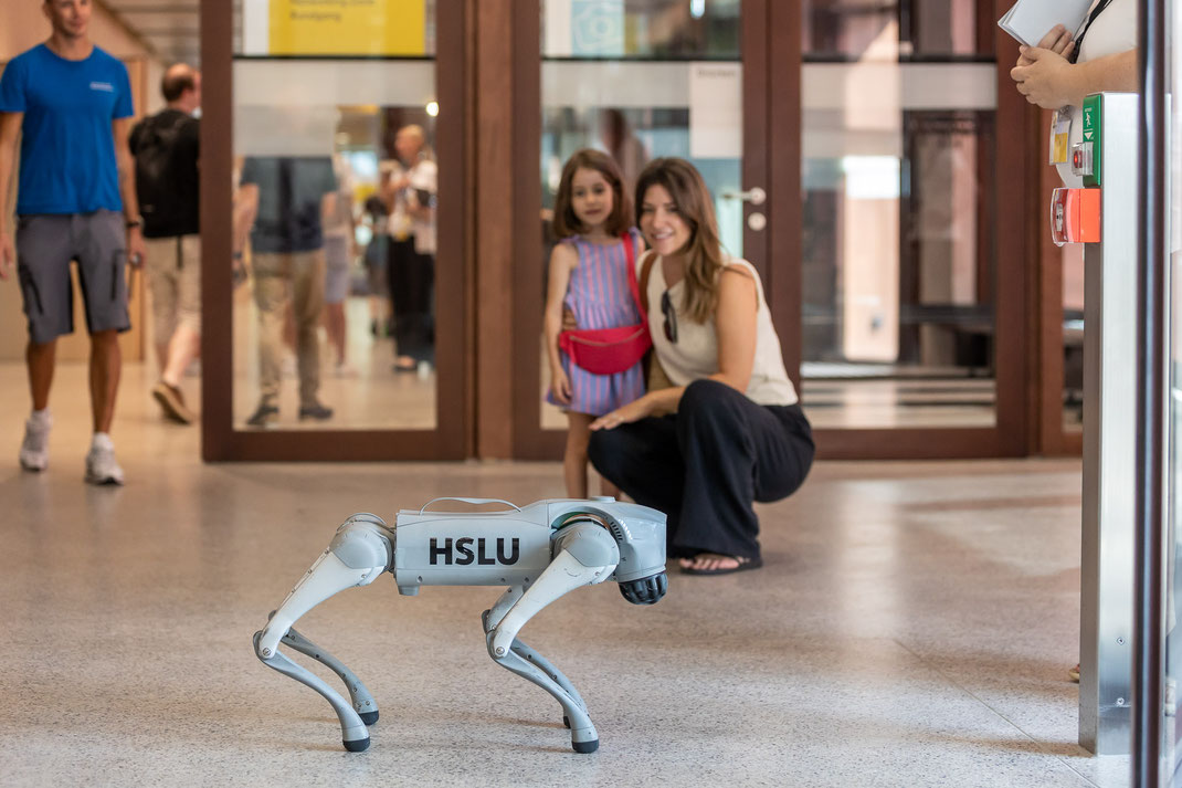 Eröffnung HSLU Campus Luzern Bahnhof: Bevölkerung