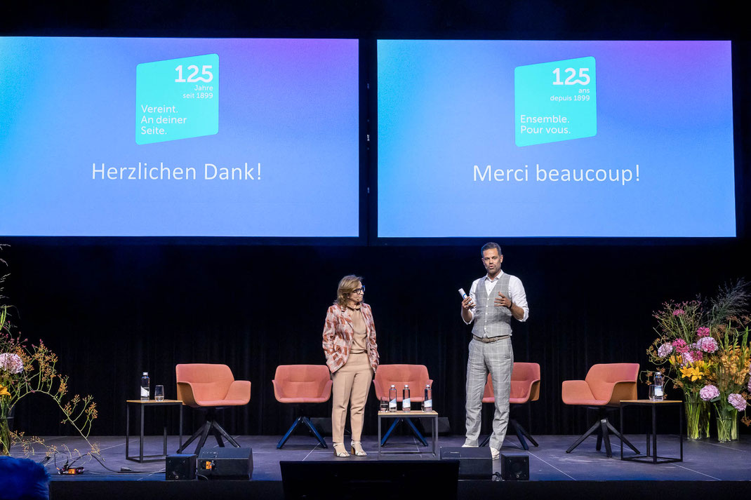 CEO Philo Colatrella und Moderator Lukas Studer