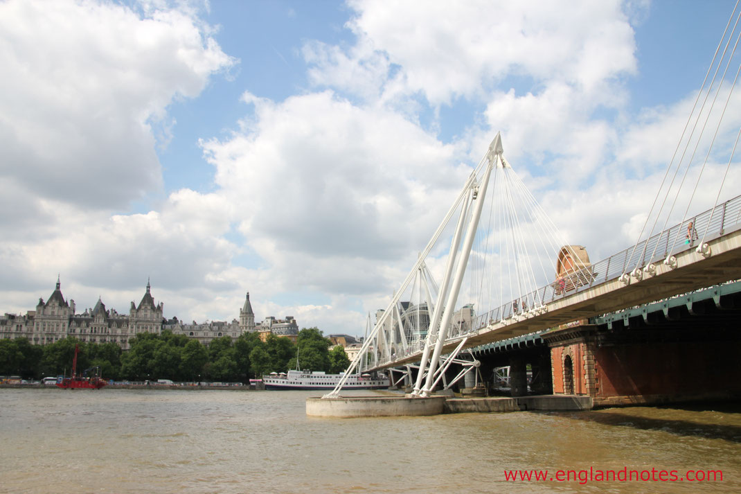 Thames und Victoria Embankment in London: Brücken und Sehenswürdigkeiten