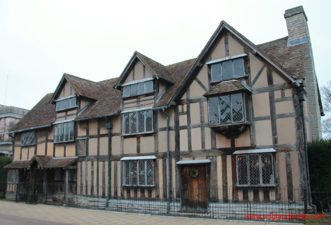Cottages in den Cotswolds Ferienunterkünfte mit Oxford, Bath oder Stratford-upon-Avon verbinden