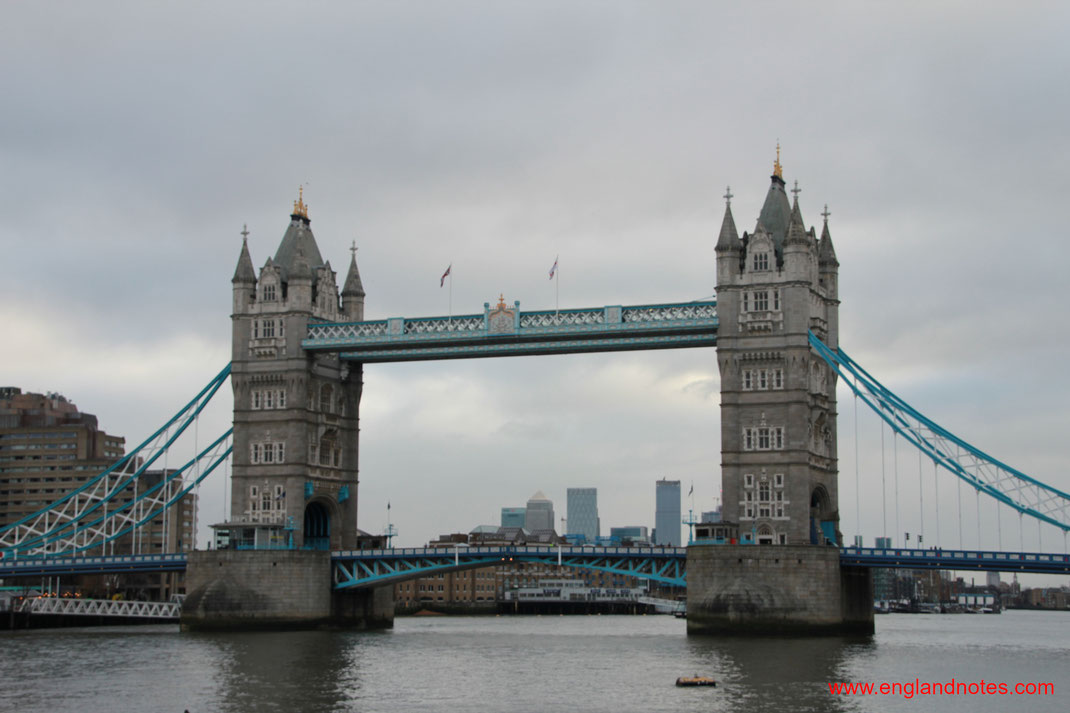 Sehenswürdigkeiten und Reisetipps für London: Geschichte und Museum der Tower Bridge in London