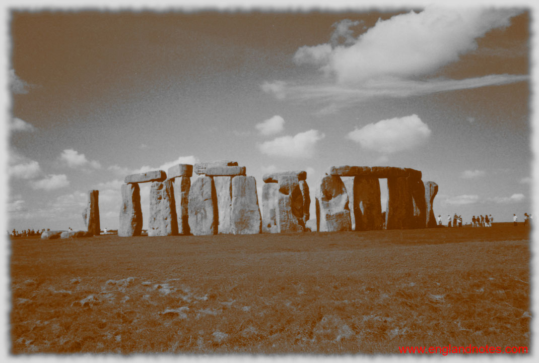 Sehenswürdigkeiten und Reiseipps für Stonehenge und die prähistorischen Stätten in Wiltshire, England, Großbritannien.